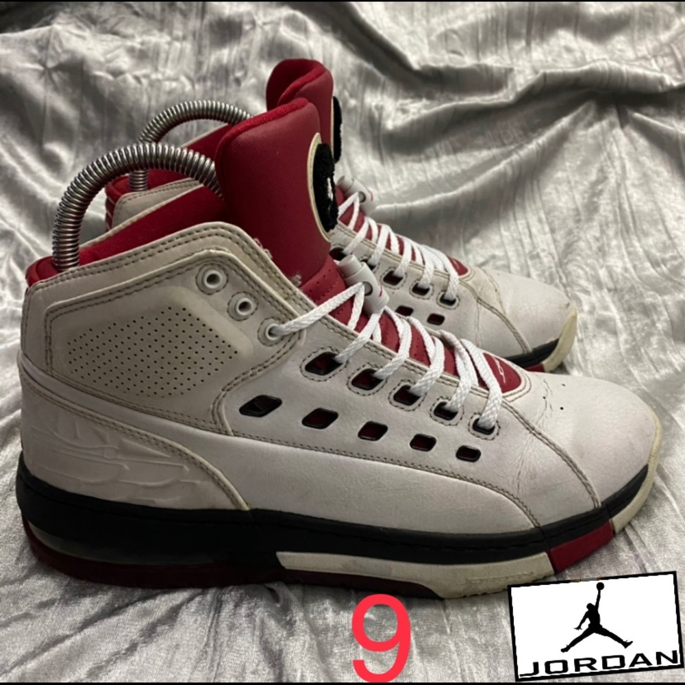 shoes - Air Jordan Ol' School